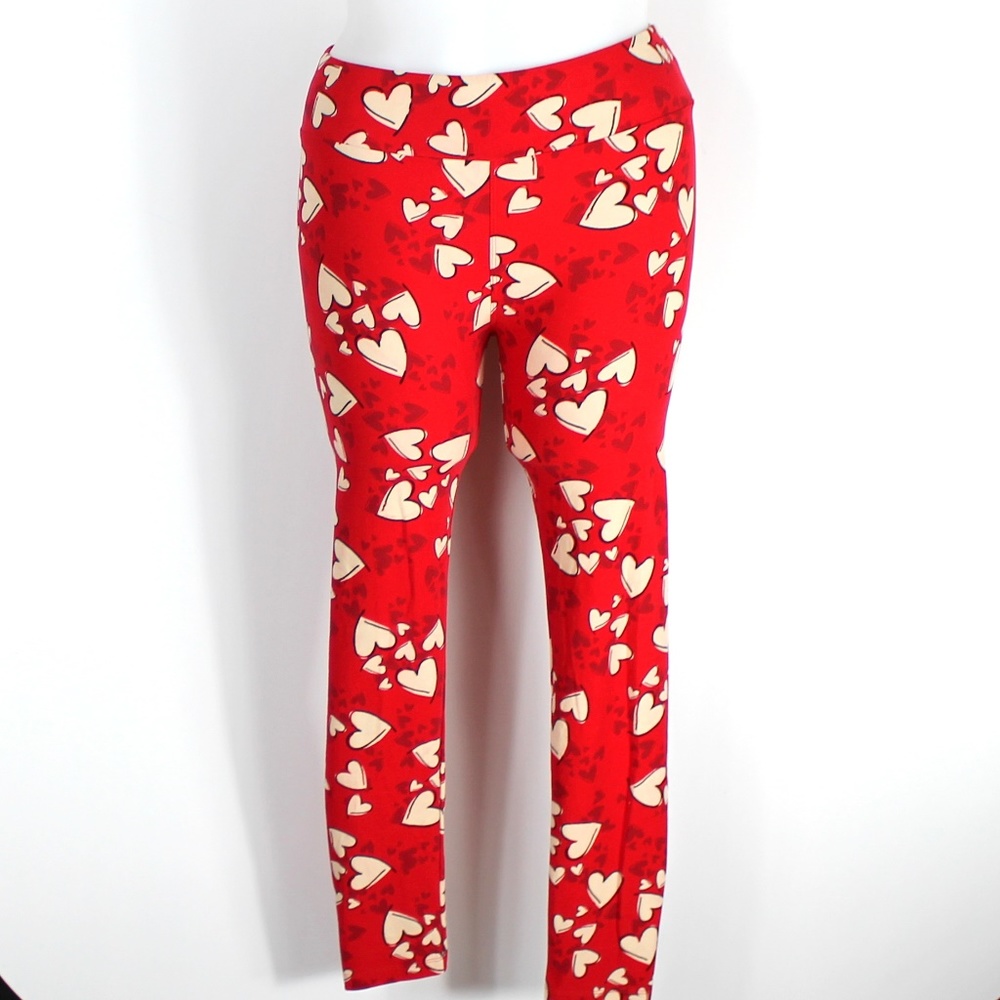 LuLaRoe Red Heart Pattern Leggings Tall & Curvy